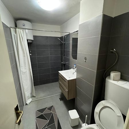 טוזלה Friendly Home 2 מראה חיצוני תמונה