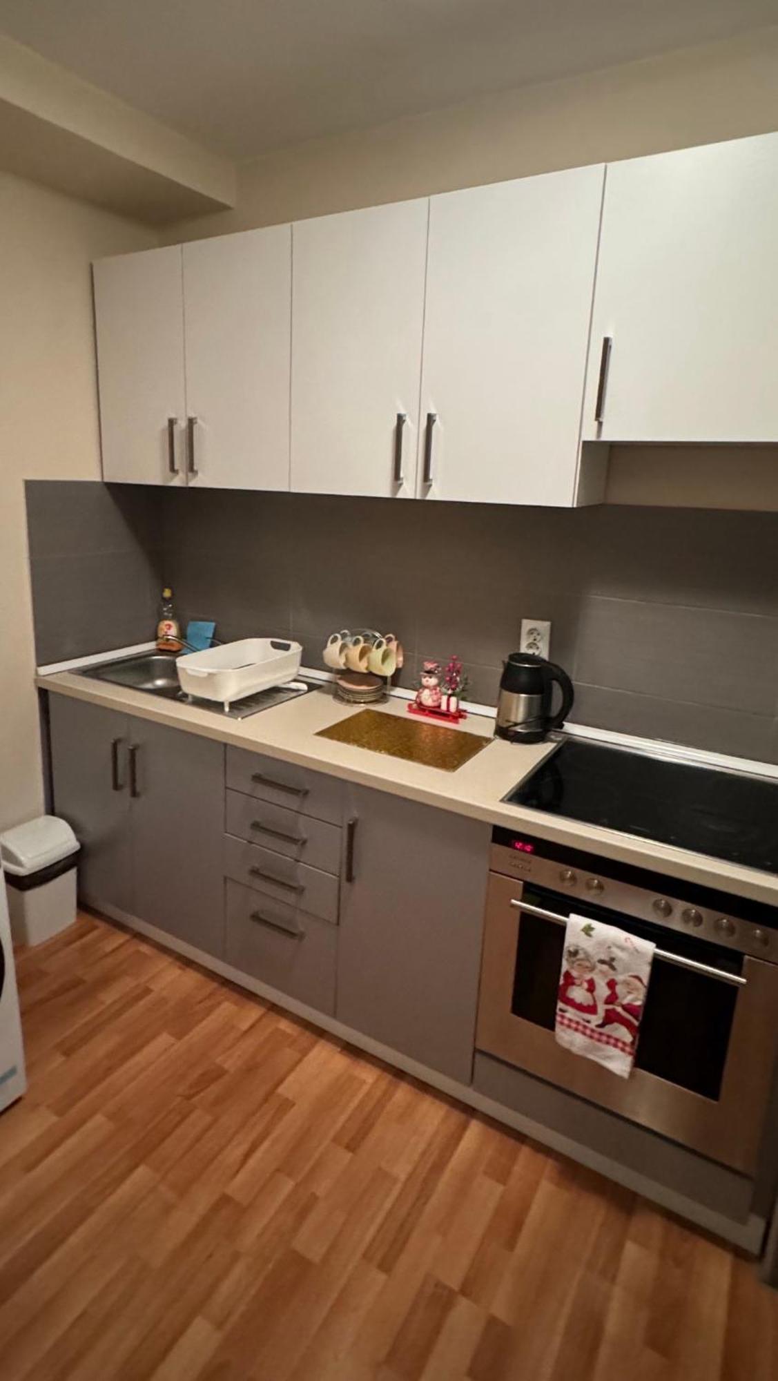 טוזלה Friendly Home 2 מראה חיצוני תמונה